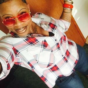 Meet your Posher, Lakisha